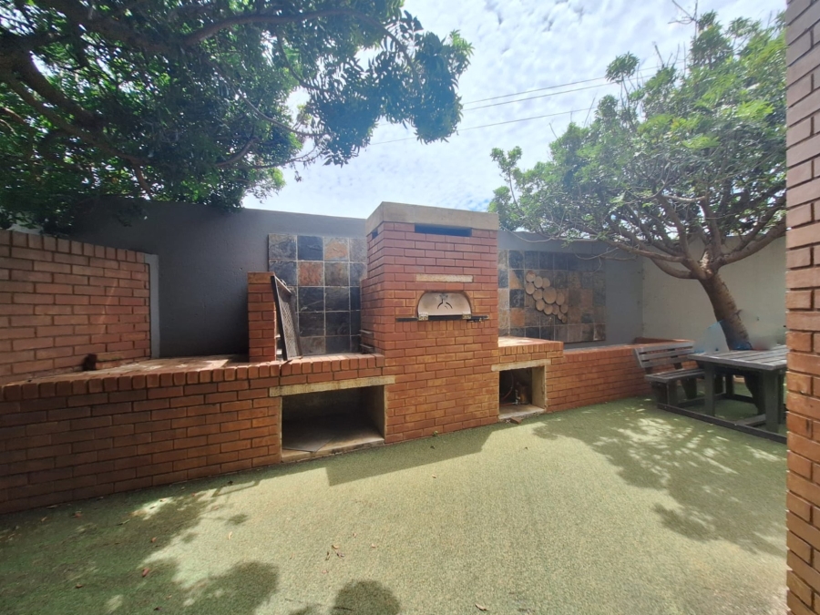 To Let commercial Property for Rent in Melodie North West